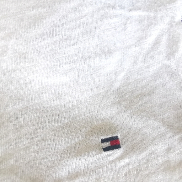Tommy Hilfiger T-shirt - Picture 4 of 6